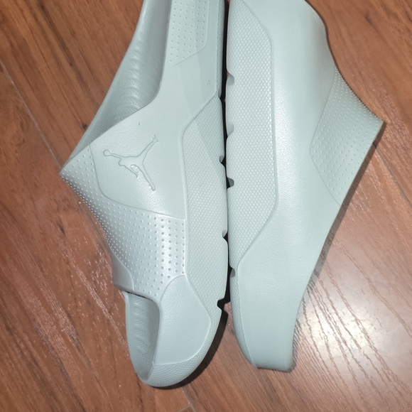 Nike Women's Slides Peach and Teal 7 - Picture 4 of 5